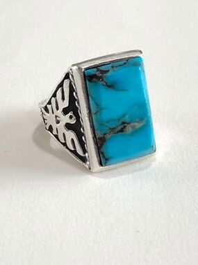Bold Turquoise Native American Ring